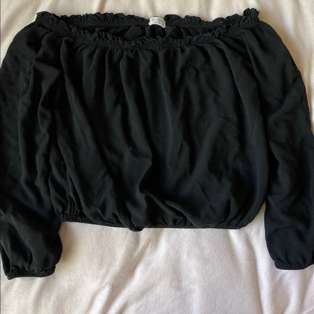 Brandy Melville Off the Shoulder top
